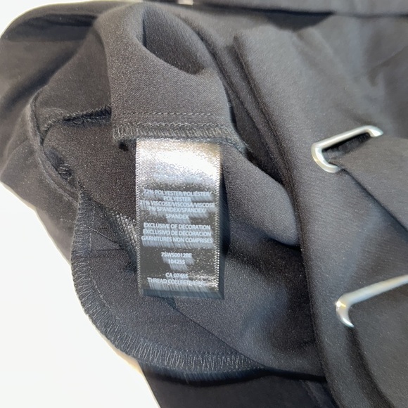 Bebe Stretch Twill Grommet Shorts Black Size 0 - Picture 14 of 14